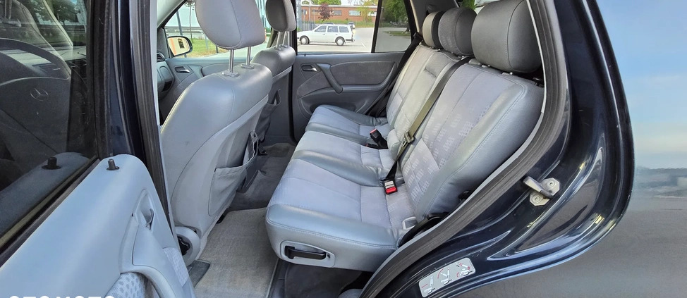 Mercedes-Benz ML cena 25900 przebieg: 337500, rok produkcji 2002 z Nysa małe 137
